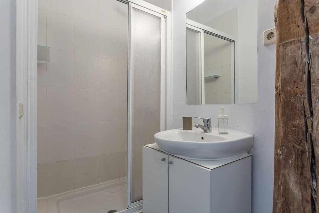 Apartamento Confortable En Atocha Lägenhet Madrid Exteriör bild